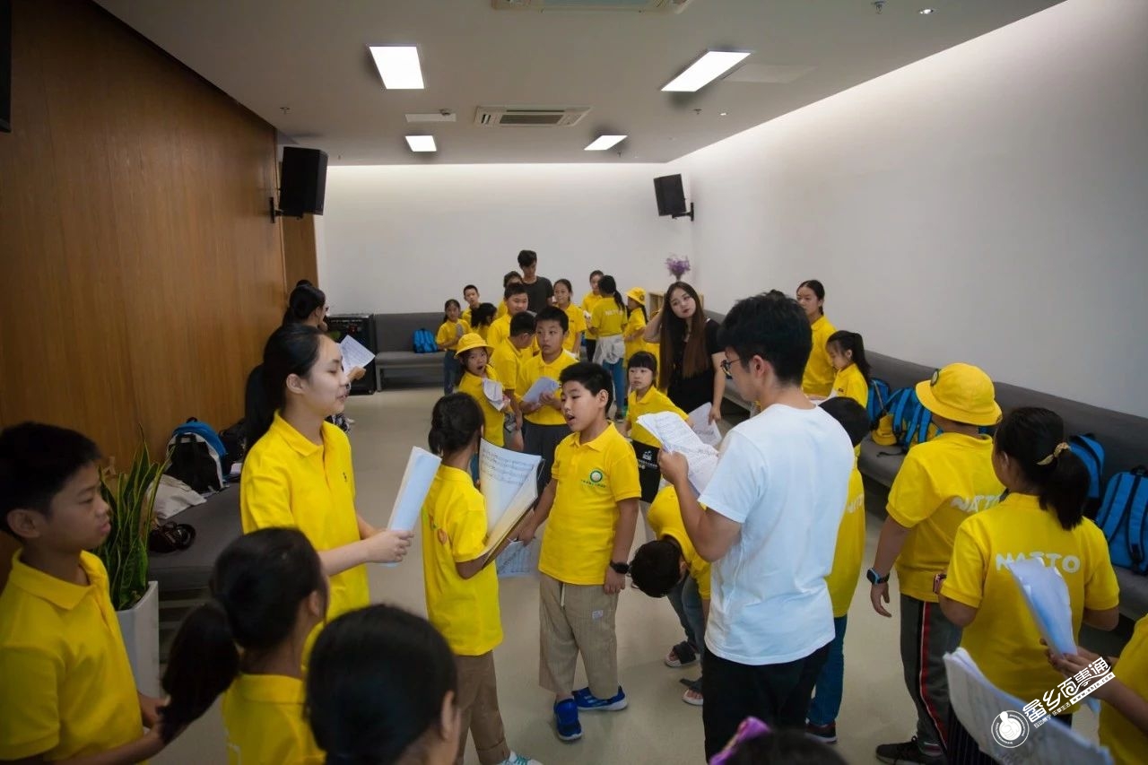 ad5fc1576ad979cb1aad9c602aa4e165.jpg